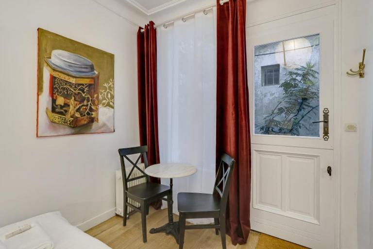 A Sweet Studio In Montparnasse - Boulevard Du Montparnasse Párizs Kültér fotó
