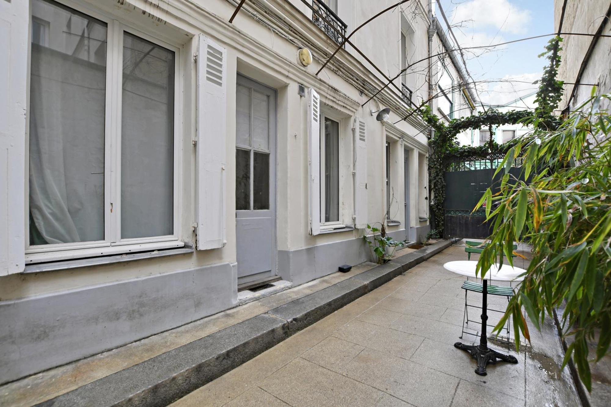A Sweet Studio In Montparnasse - Boulevard Du Montparnasse Párizs Kültér fotó